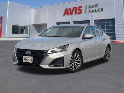 Used 2023 Nissan Altima 2.5 SV