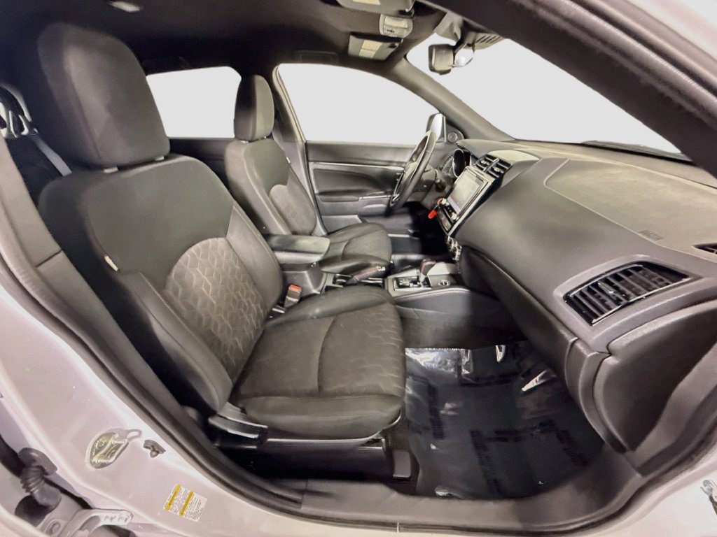 Used 2024 Mitsubishi Outlander Sport AWD image 27