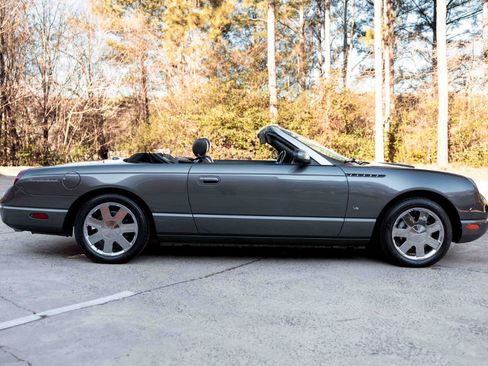 Used 2003 Ford Thunderbird Deluxe RWD image 6