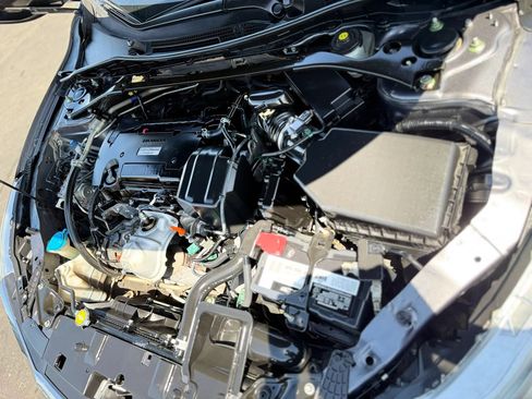 Used 2016 Honda Accord EX image 14