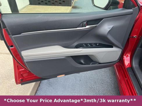 Used 2019 Toyota Camry SE image 30