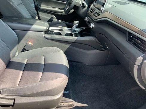 Used 2023 Nissan Altima 2.5 SV FWD image 23