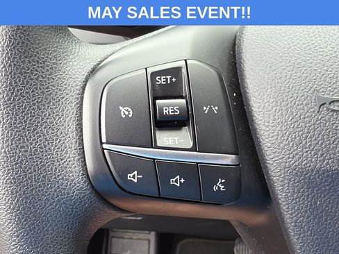 Used 2025 Ford Escape Active AWD/4WD image 28