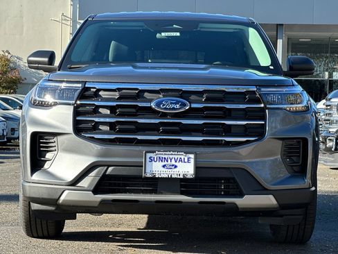 New 2026 Ford Explorer Active image 3