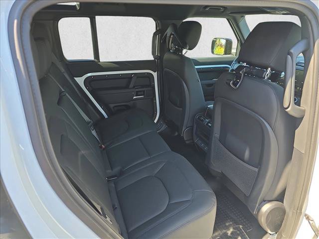 New 2026 Land Rover Defender 110 X-Dynamic SE AWD/4WD image 11