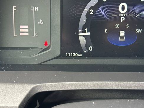 Used 2025 Toyota Tacoma SR5 image 28