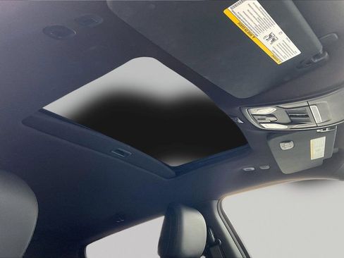 Used 2020 RAM 1500 Big Horn w/ Built-to-serve Edition image 16