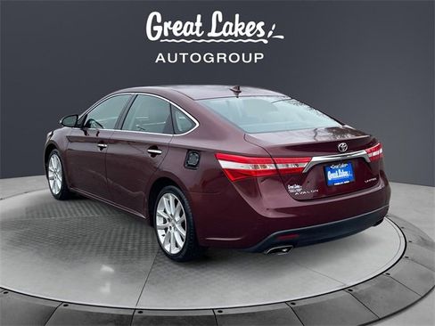 Used 2013 Toyota Avalon Limited image 3