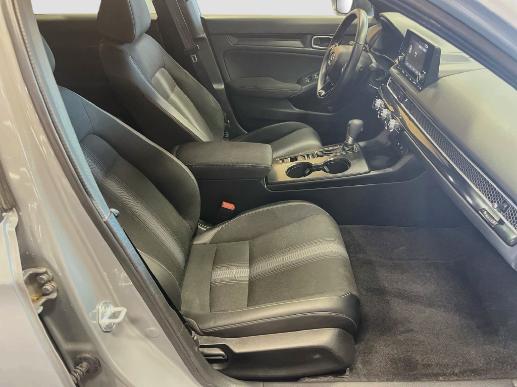 Used 2025 Honda Civic FWD Hybrid Sedan image 27