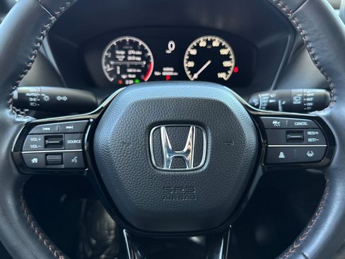 Used 2025 Honda HR-V Sport image 11