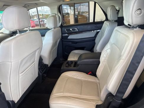 Used 2016 Ford Explorer Platinum AWD/4WD image 16