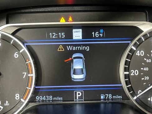 Used 2023 Nissan Altima 2.5 SV w/ SV Premium Package image 18