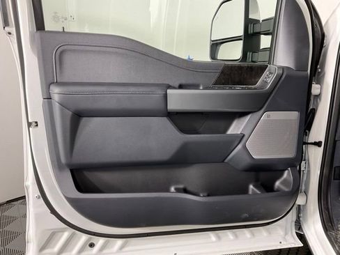 New 2025 Ford F350 Lariat w/ Lariat Ultimate Package image 12