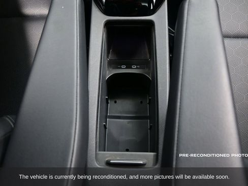 Used 2022 Volkswagen ID.4 Pro S w/ Gradient Package image 23