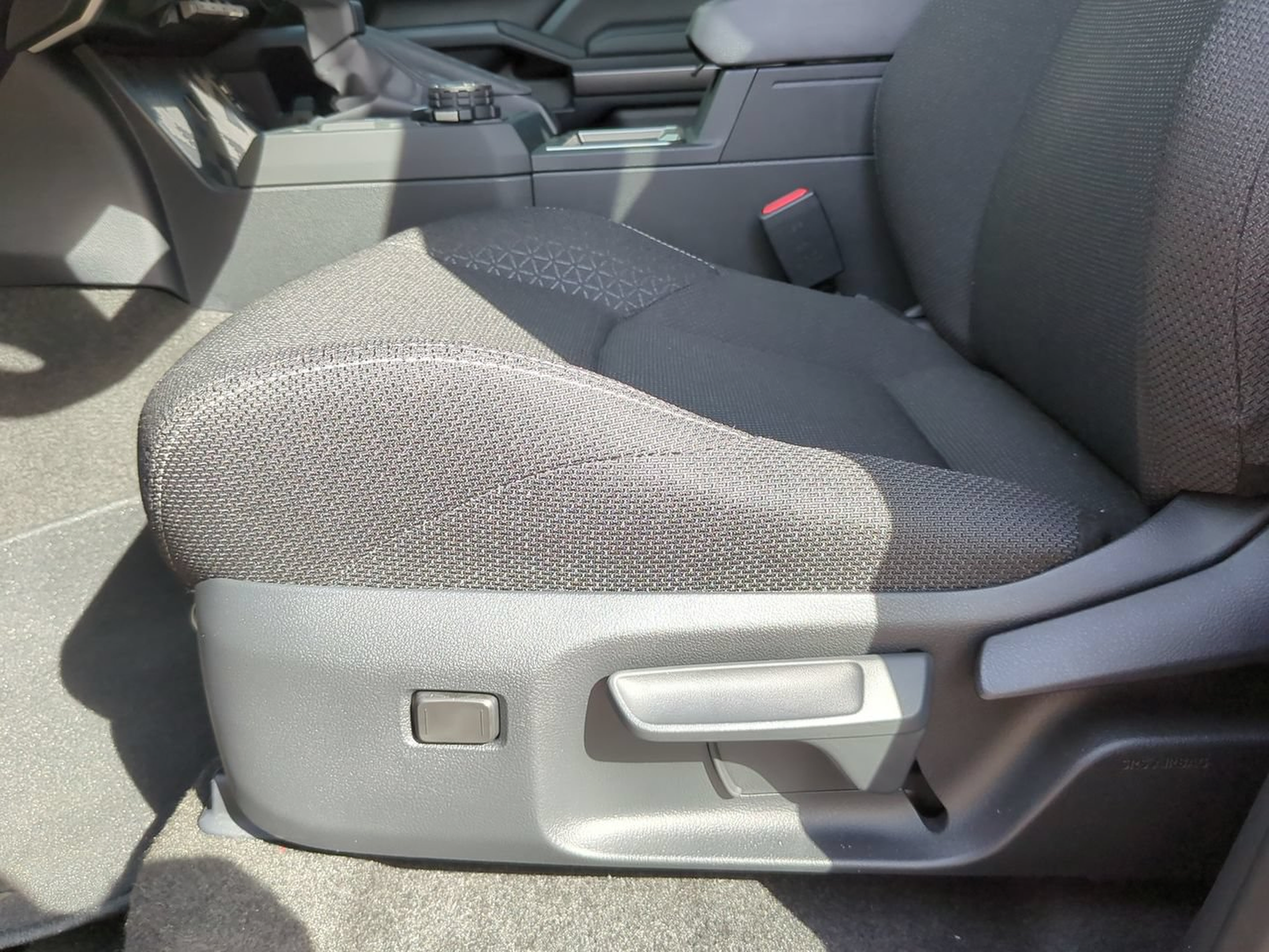 Used 2026 Toyota 4Runner SR5 AWD/4WD image 15