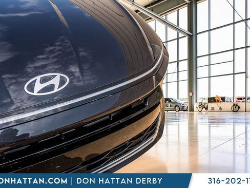 Used 2025 Hyundai Sonata SEL FWD image 32