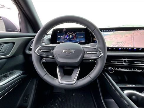 New 2026 Chevrolet Traverse LT image 17