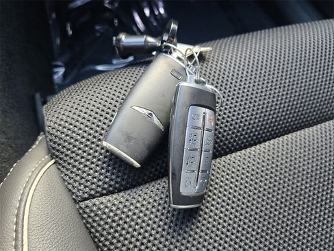 Used 2023 Genesis GV70 2.5T w/ Sport Prestige Package image 18