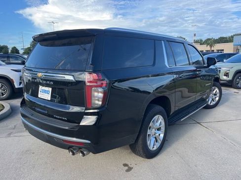 Used 2024 Chevrolet Suburban Premier image 9