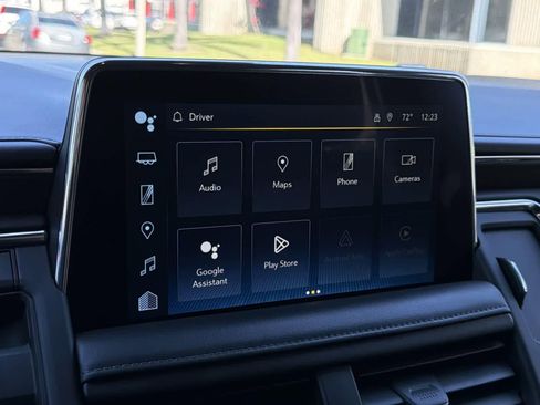 Used 2023 Chevrolet Suburban LT image 14