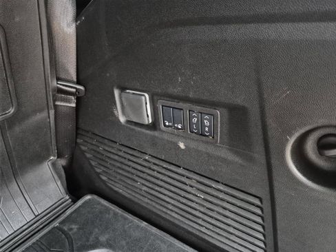 Certified 2025 GMC Yukon Denali w/ Denali Reserve Package image 12