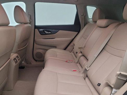 Used 2015 Nissan Rogue SL FWD image 18