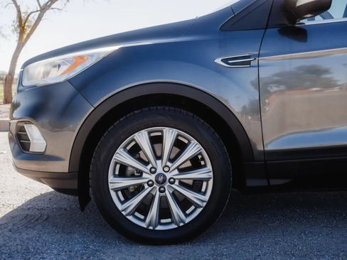 Used 2017 Ford Escape Titanium image 10