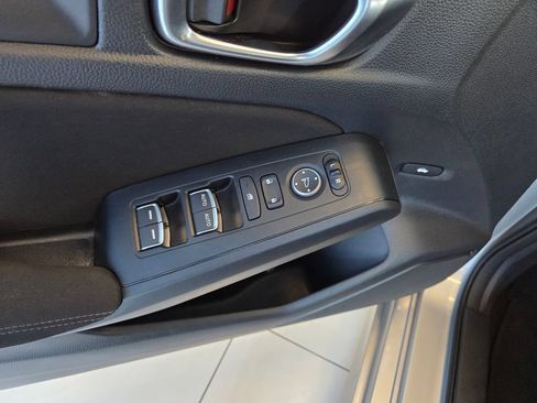 Used 2025 Honda Civic Sport image 12