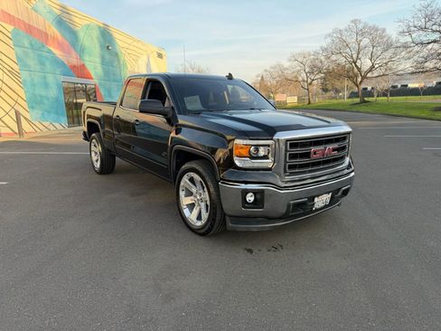 Used 2015 GMC Sierra 1500 SLE w/ SLE Value Package RWD image 4