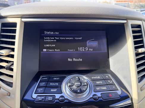 Used 2011 INFINITI FX35 2WD w/ Premium Pkg image 31