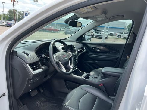 Used 2023 GMC Terrain SLT w/ Infotainment Package II AWD/4WD image 9
