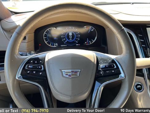 Used 2018 Cadillac Escalade ESV Platinum image 26