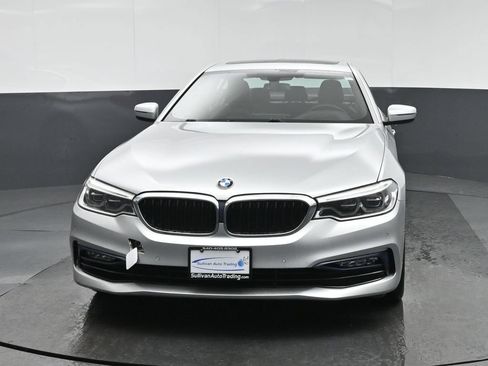Used 2018 BMW 530i xDrive AWD/4WD image 2