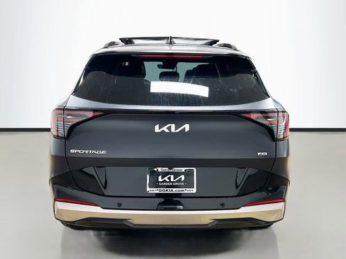 New 2026 Kia Sportage SX image 6