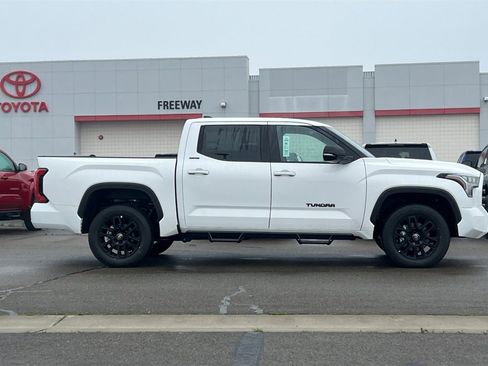 New 2026 Toyota Tundra Limited image 3