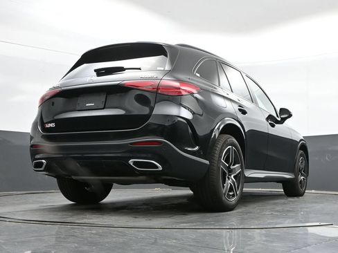 Used 2024 Mercedes-Benz GLC 300 4MATIC image 37