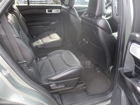 Used 2020 Ford Explorer ST w/ Premium Technology Package AWD/4WD image 16