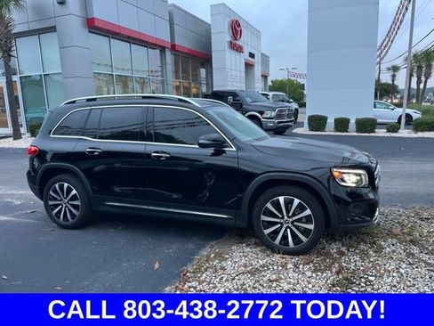 Used 2023 Mercedes-Benz GLB 250 image 2