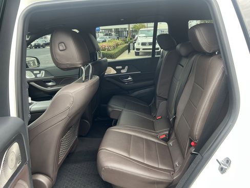 Certified 2022 Mercedes-Benz GLS 450 4MATIC image 32