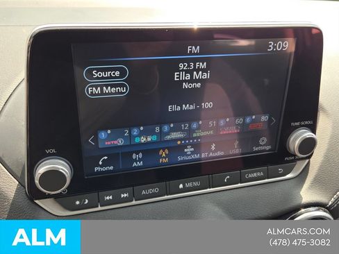Used 2024 Nissan Sentra SV FWD image 19