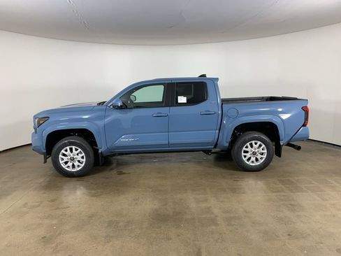 New 2026 Toyota Tacoma SR5 AWD/4WD image 15
