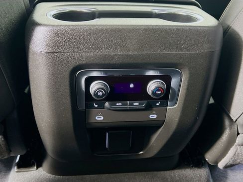 Certified 2024 Chevrolet Suburban Premier w/ Premium Package image 26