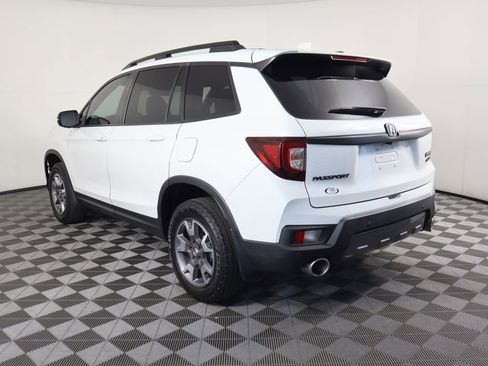 Used 2022 Honda Passport TrailSport image 7