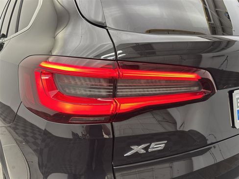 Used 2021 BMW X5 xDrive45e w/ Premium Package image 19
