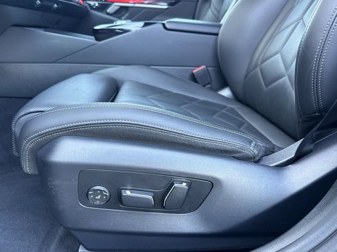 Used 2024 BMW i5 eDrive40i RWD image 13