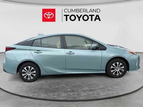 Used 2019 Toyota Prius XLE AWD/4WD image 6