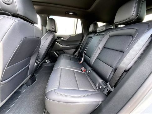 New 2027 Chevrolet Equinox LT w/ Convenience Package II FWD image 14