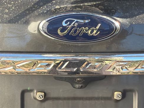 Used 2018 Ford Explorer Limited w/ Equipment Group 301A image 10