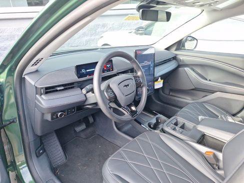 Used 2025 Ford Mustang Mach-E Select w/ Comfort Package Lite image 7