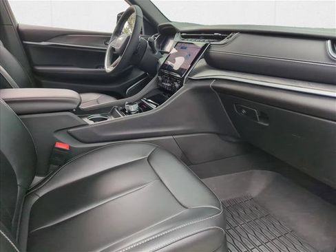 Used 2025 Jeep Grand Cherokee Limited 4xe image 23